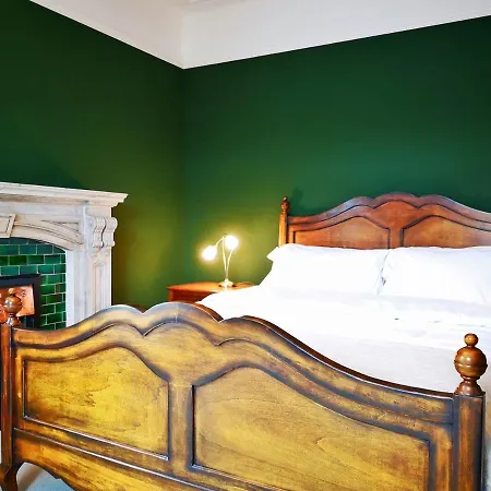 Kell House Bed & Breakfast *