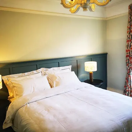 Bed & Breakfast Kell House *