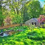 Kell House 4*