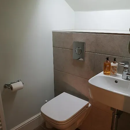 Kell House 4*